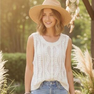 Solitaire White Sleeveless Knit Top